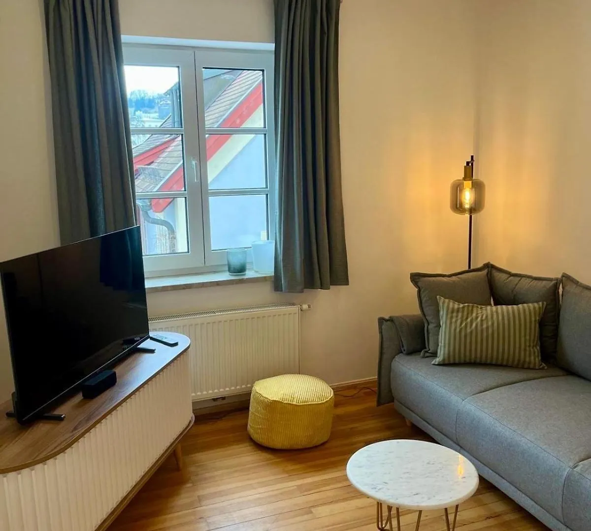 Apartamento Residery Zentrale Altbauwohnung Mit Arbeitsplatz In Der Innstadt Passau