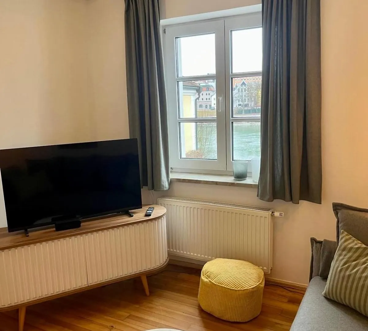Residery Zentrale Altbauwohnung Mit Arbeitsplatz In Der Innstadt Passau Apartamento